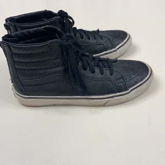 Vans high top old skool skateboard shoes. - Picture 3 of 7